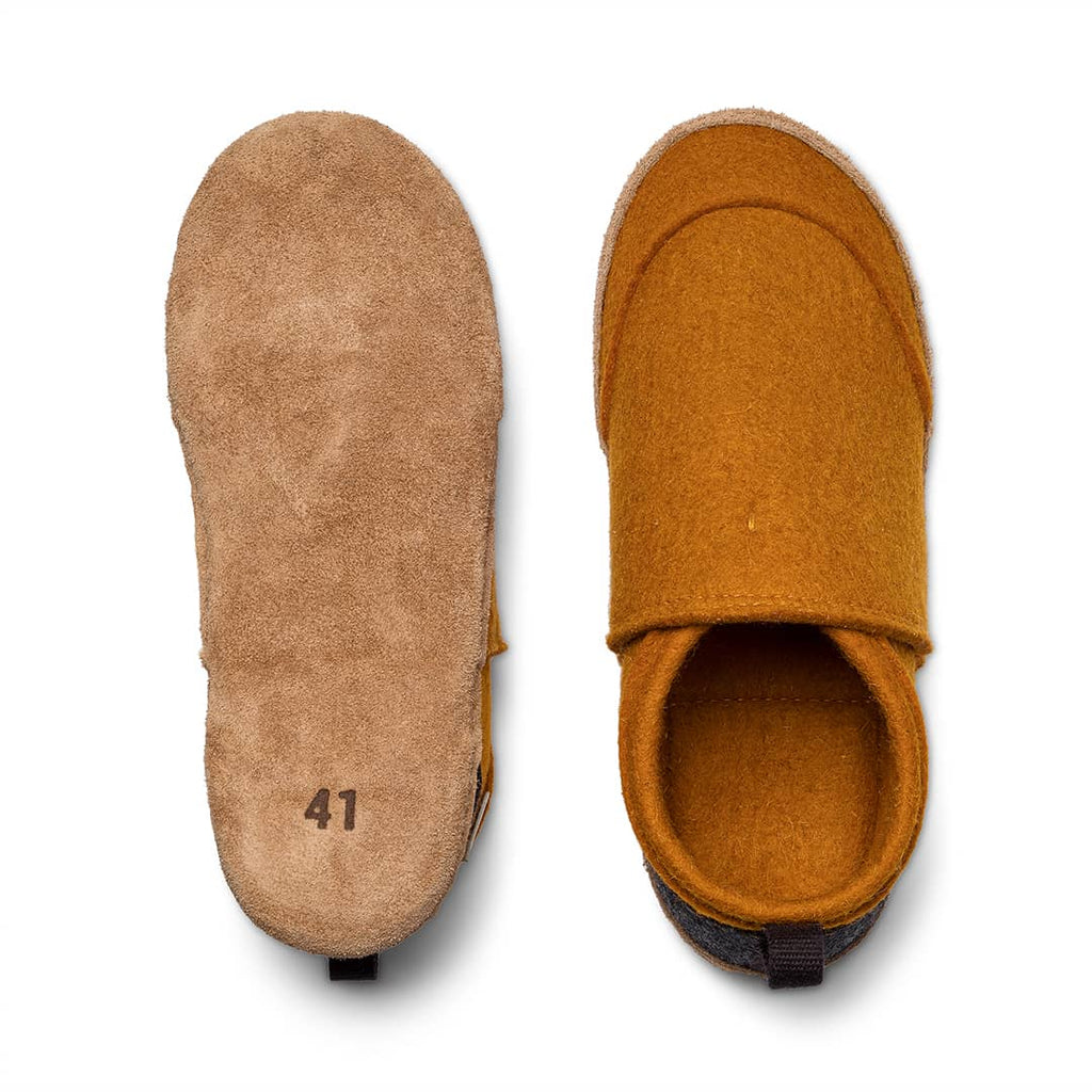 Kyrgies Tengries Handmade Wool Felt Slippers